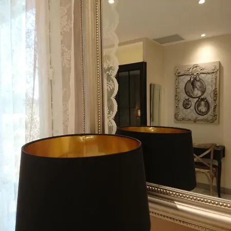 L'ecrin De Oda ve Kahvaltı